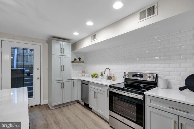 $645,000 | 1849 Kalorama Road Northwest, Unit 4, Washington, DC 20009