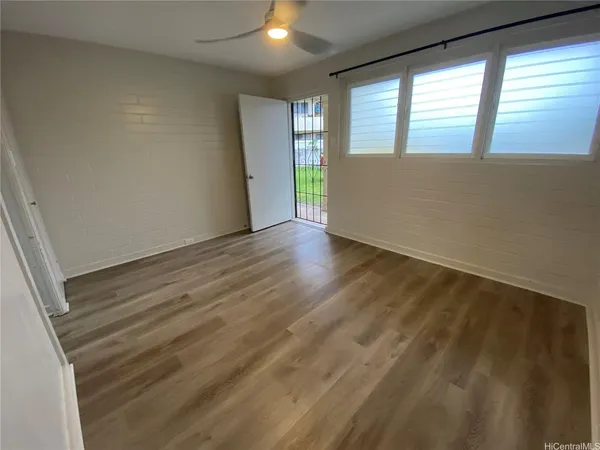 $1,400 | 120 Kihapai Street, Unit 1, Kailua, HI 96734