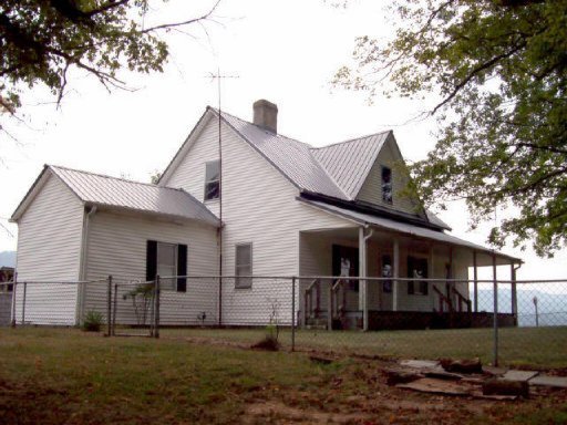 1074 Fairview Road Tellico Plains, TN 37385 - Photo 1 of 1 Primary Photo