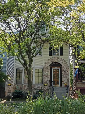$799,000 | 4244 North Ashland Avenue, Chicago, IL 60613