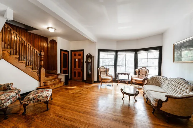 $799,000 | 4244 North Ashland Avenue, Chicago, IL 60613