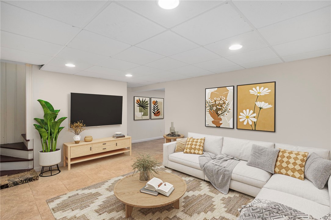 495 Gaskill Street Woonsocket, RI 02895 - Photo 17 of 33 Virtual staging for illustrative purposes