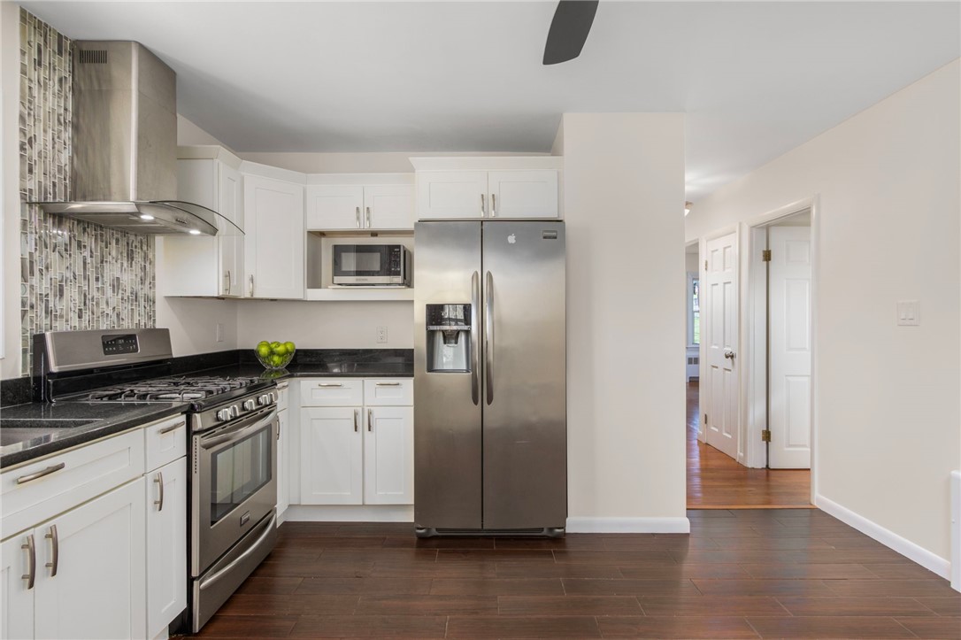 495 Gaskill Street Woonsocket, RI 02895 - Photo 8 of 33