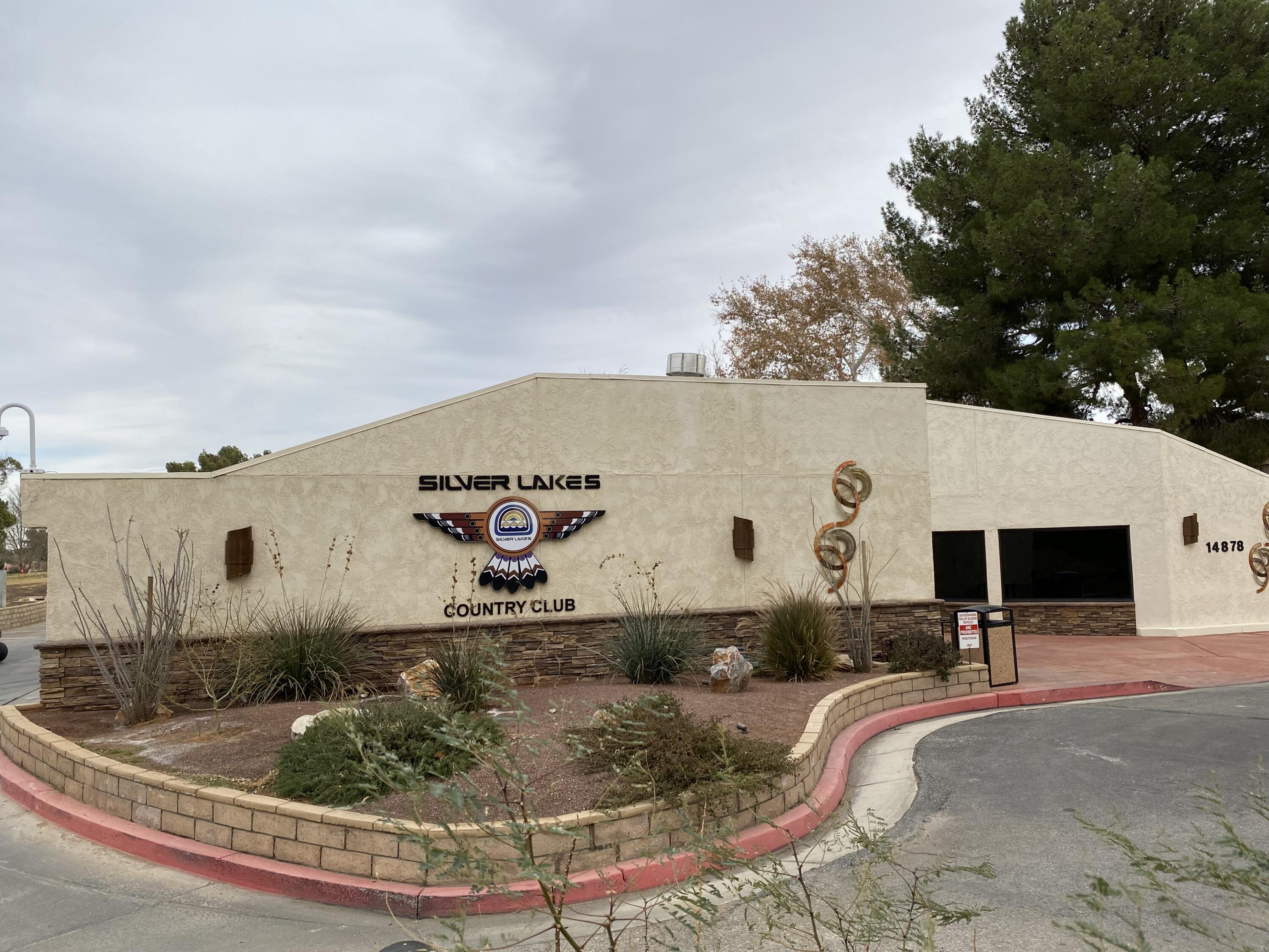 Windjammer Lane Helendale, CA 92342 - Photo 13 of 14 a view of outdoor space with seating area