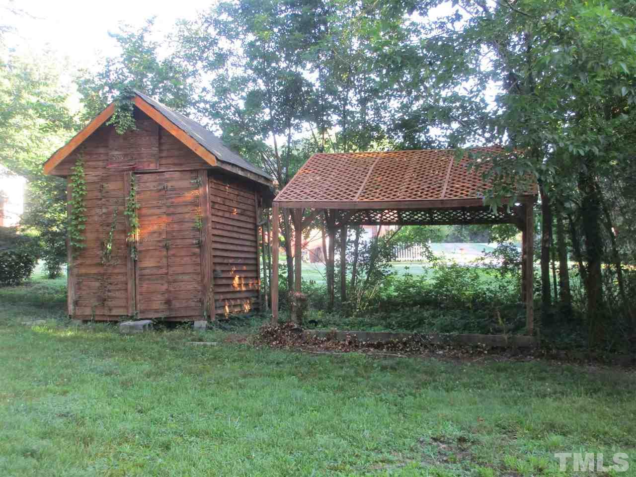 409 South Morgan Street Roxboro, NC 27573 - Photo 5 of 22