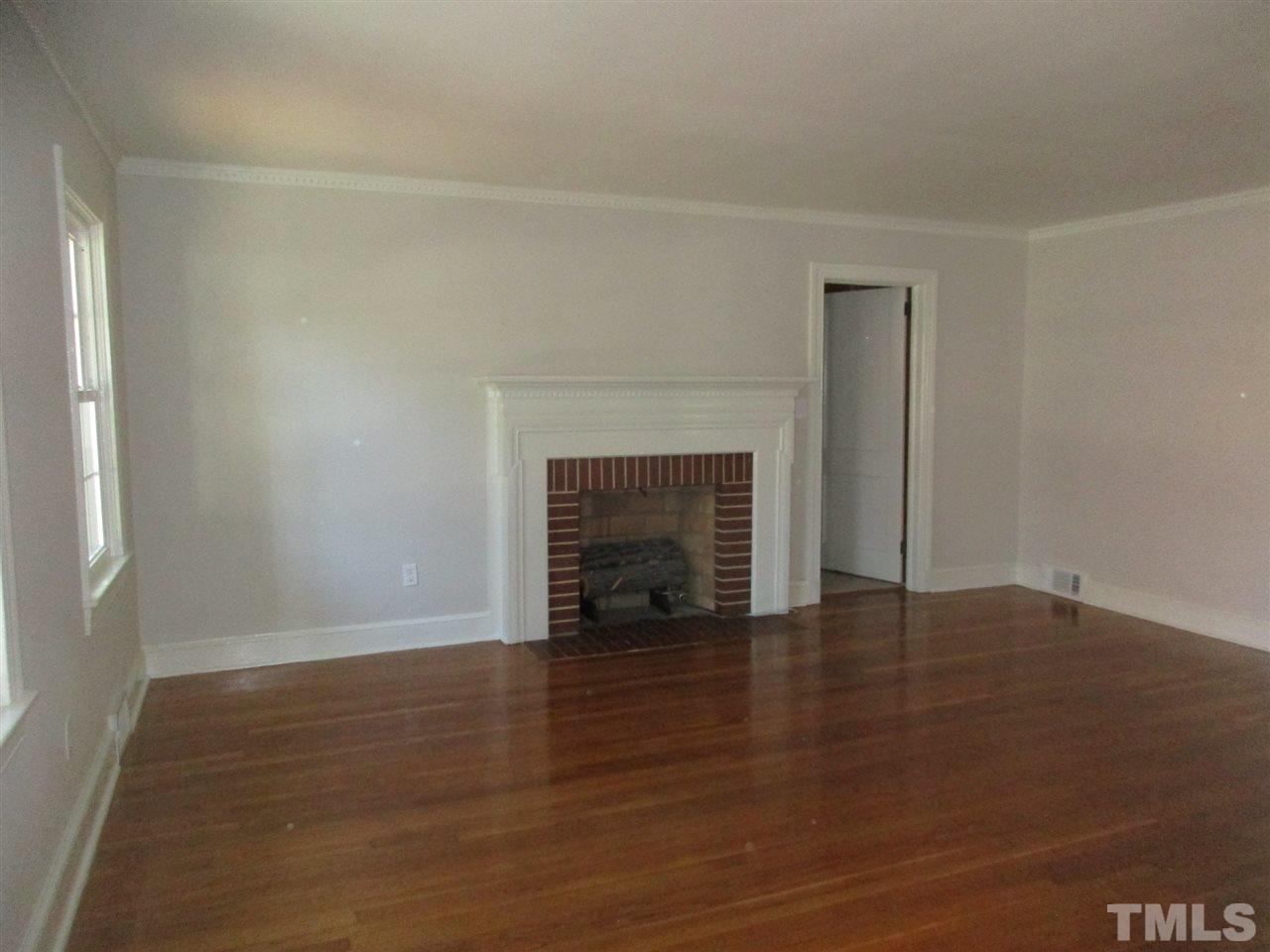 409 South Morgan Street Roxboro, NC 27573 - Photo 6 of 22