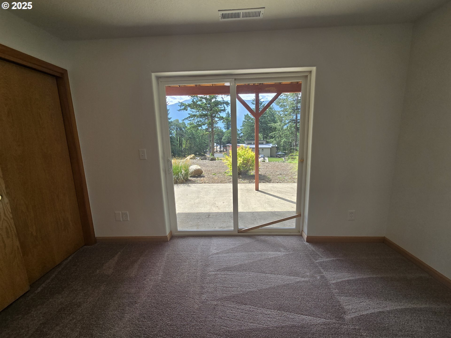 85 Southwest Monda Road Stevenson, WA 98648 - Photo 27 of 48 Bedroom
