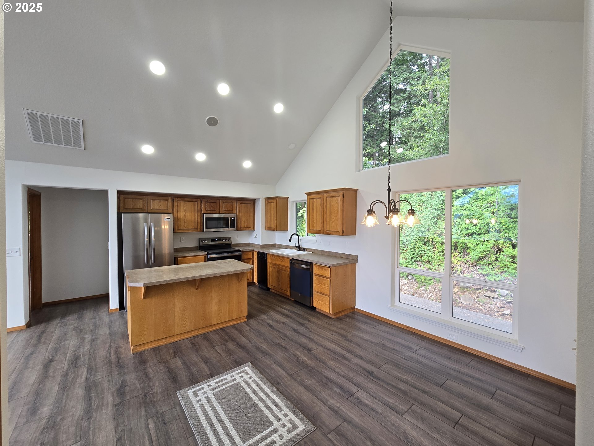 85 Southwest Monda Road Stevenson, WA 98648 - Photo 6 of 48 Kitchen