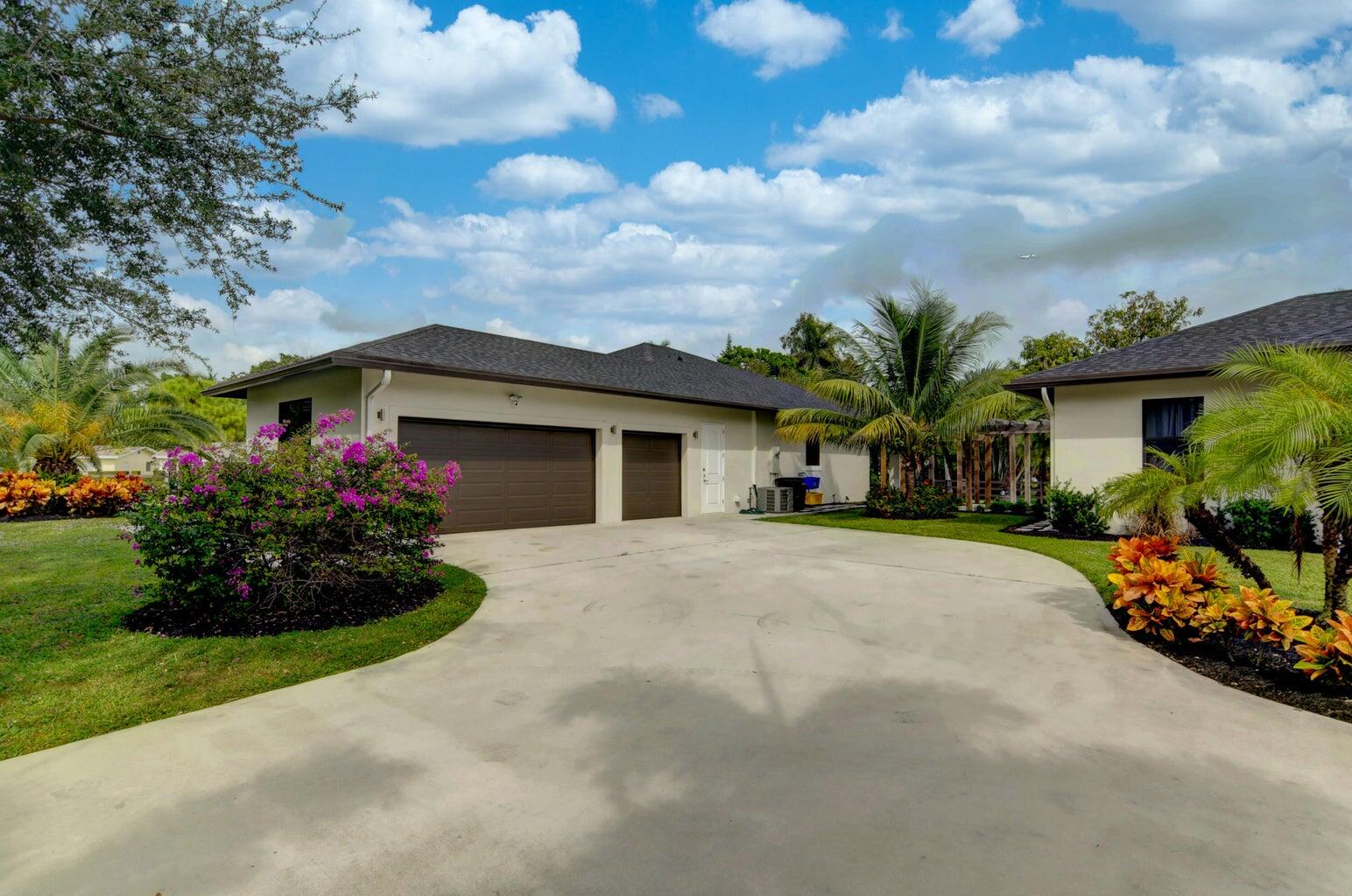 1405 Glen Road Glen Ridge, FL 33406 - Photo 2 of 35 20211112142539608305000000-o