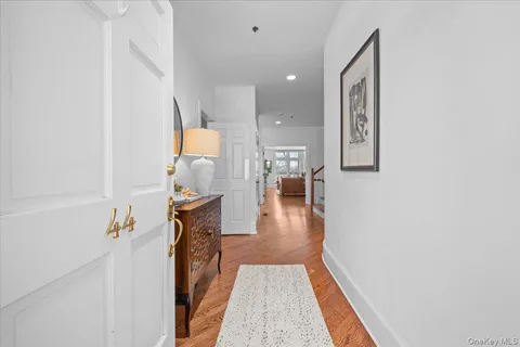$1,250,000 | 10 Old Jackson Avenue, Unit 44, Hastings-on-Hudson, NY 10706