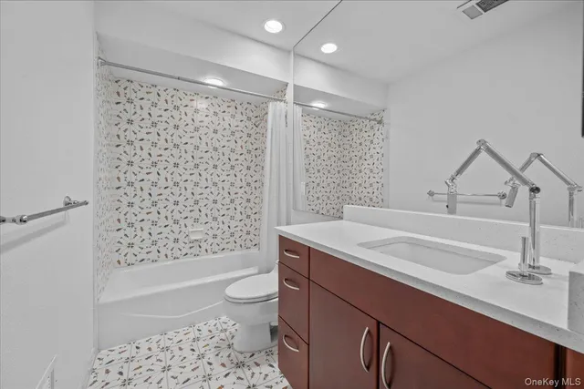 $1,250,000 | 10 Old Jackson Avenue, Unit 44, Hastings-on-Hudson, NY 10706