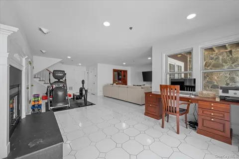 $1,250,000 | 10 Old Jackson Avenue, Unit 44, Hastings-on-Hudson, NY 10706