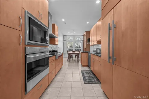 $1,250,000 | 10 Old Jackson Avenue, Unit 44, Hastings-on-Hudson, NY 10706