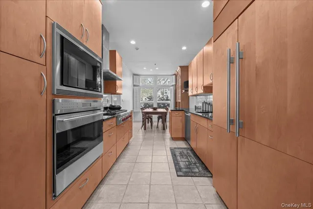 $1,250,000 | 10 Old Jackson Avenue, Unit 44, Hastings-on-Hudson, NY 10706