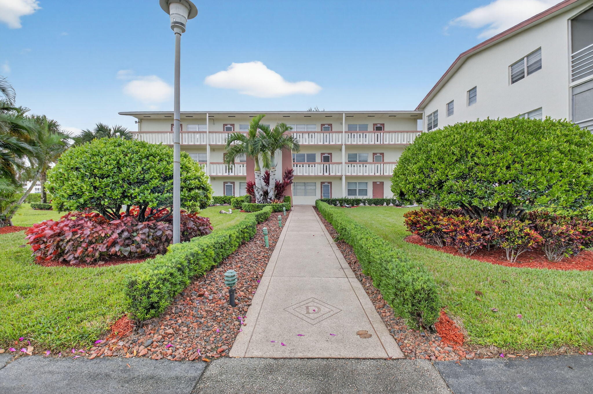 167 Preston F, Unit 167 Boca Raton, FL 33434 - Photo 3 of 54 Building