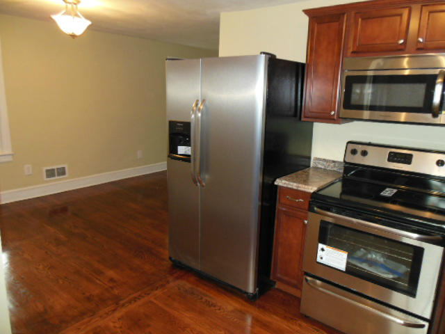 1902 Langdon Road Southwest Roanoke, VA 24015 - Photo 9 of 16 DSCN0936