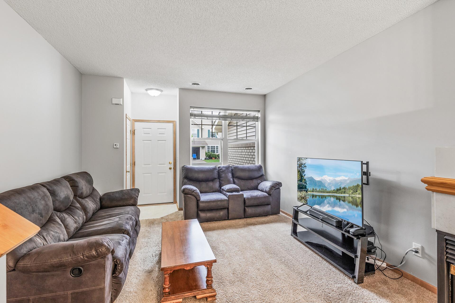 17207 Encina Path Farmington, MN 55024 - Photo 3 of 16