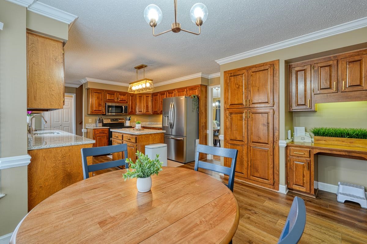 225 West Killarney Lake Moore, SC 29369 - Photo 13 of 50