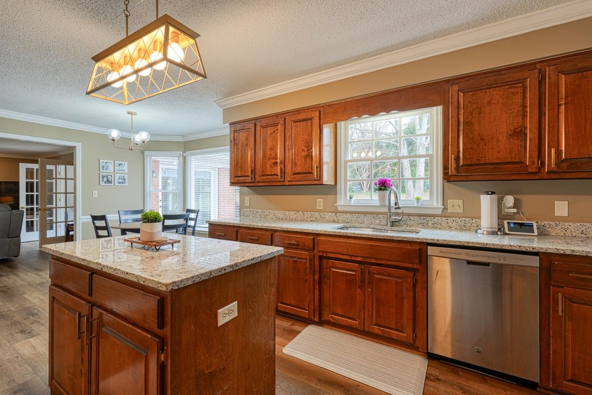 225 West Killarney Lake Moore, SC 29369 - Photo 14 of 50