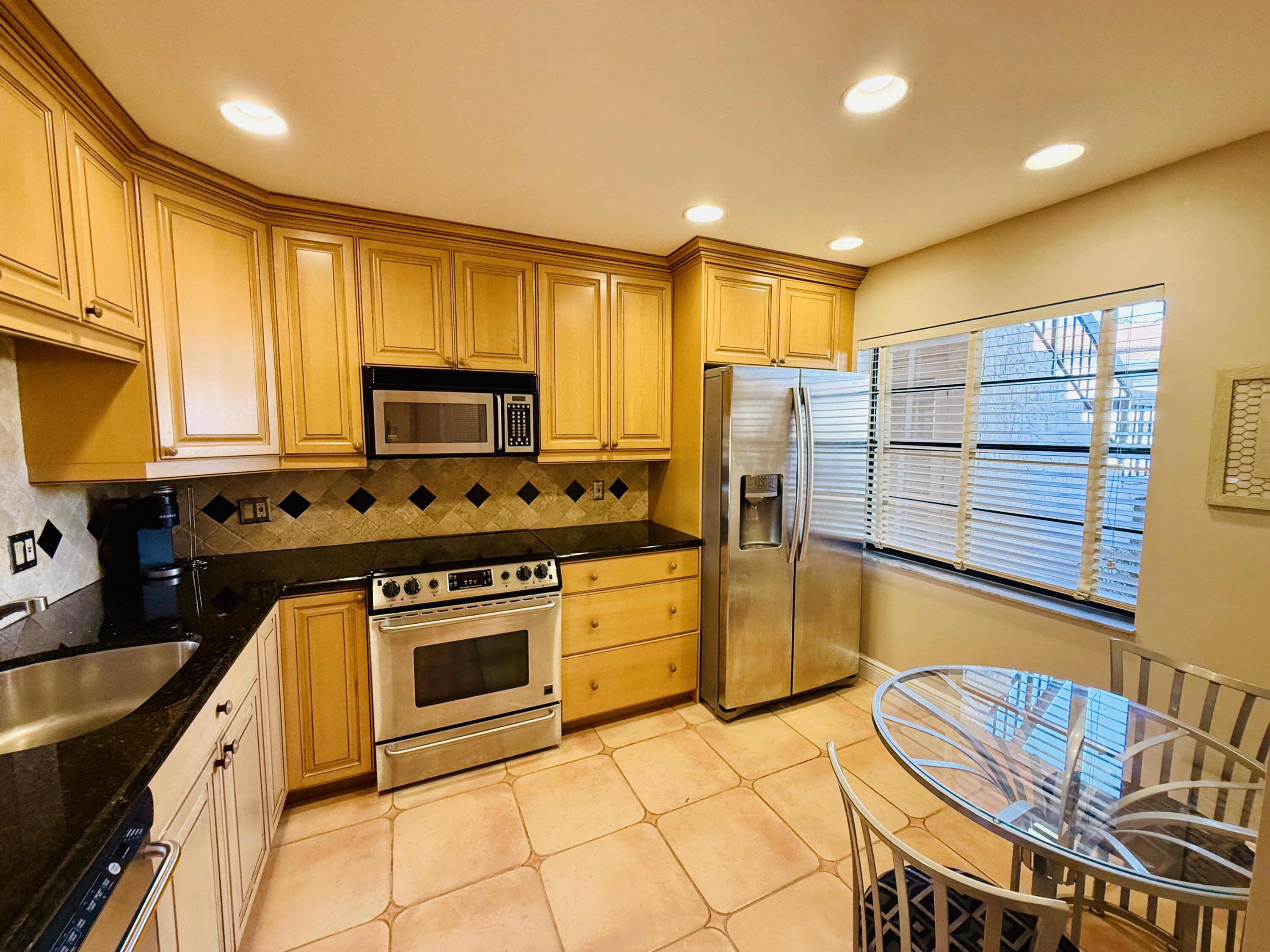 9261 Vista Del Lago Boca Raton, FL 33428 - Photo 11 of 51 IMG_2995