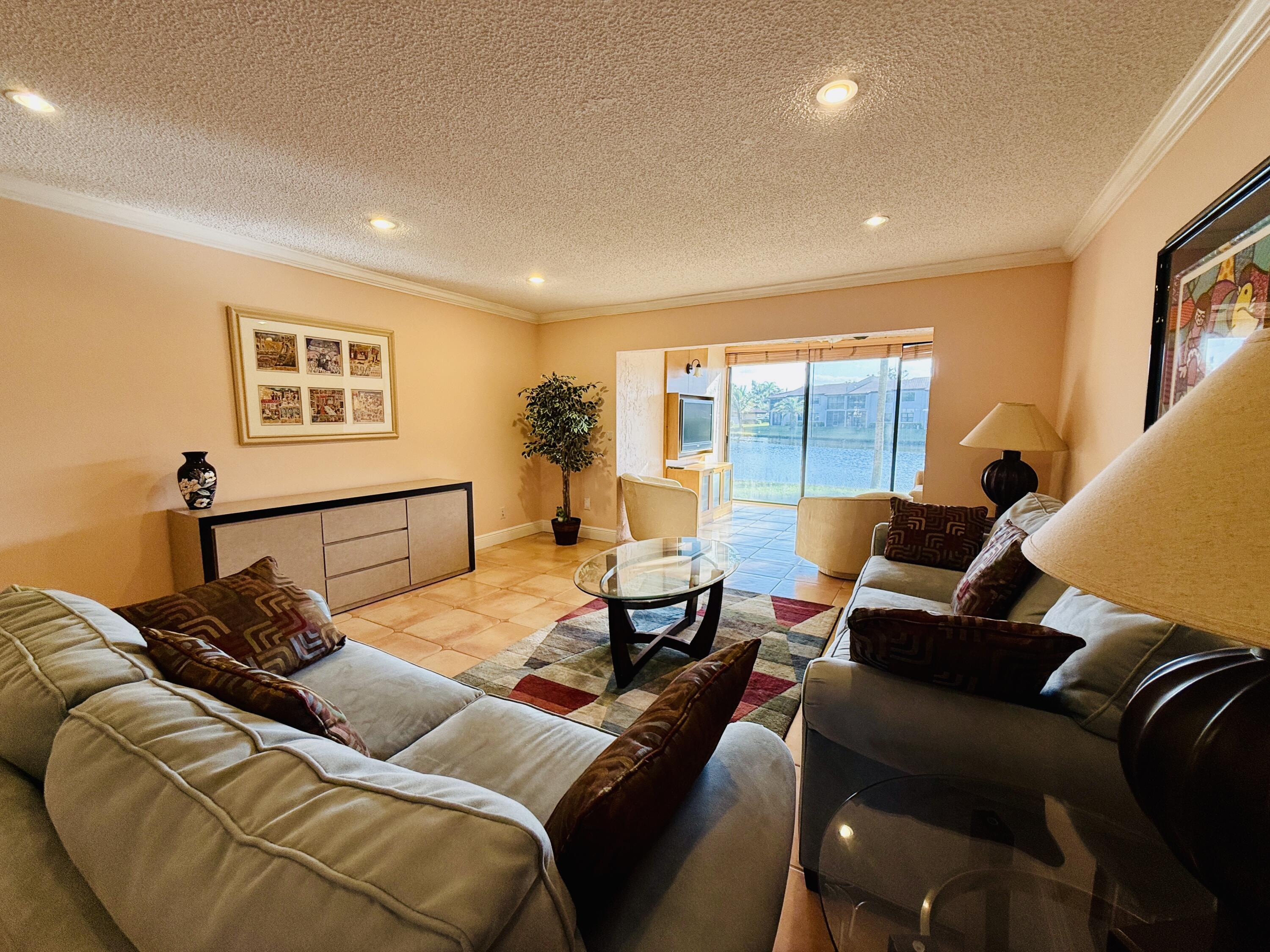 9261 Vista Del Lago Boca Raton, FL 33428 - Photo 28 of 51 IMG_3046