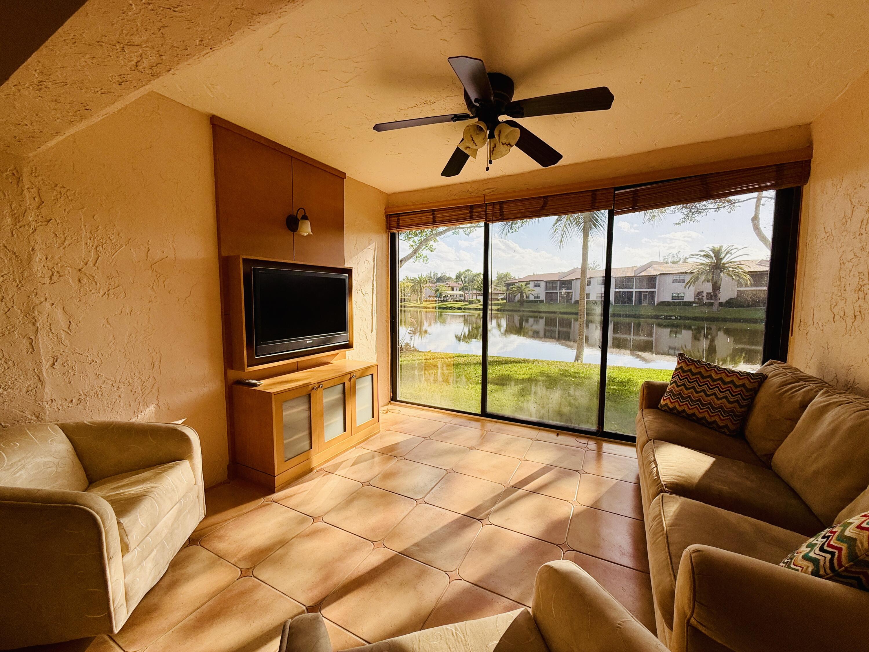 9261 Vista Del Lago Boca Raton, FL 33428 - Photo 7 of 51 IMG_3022