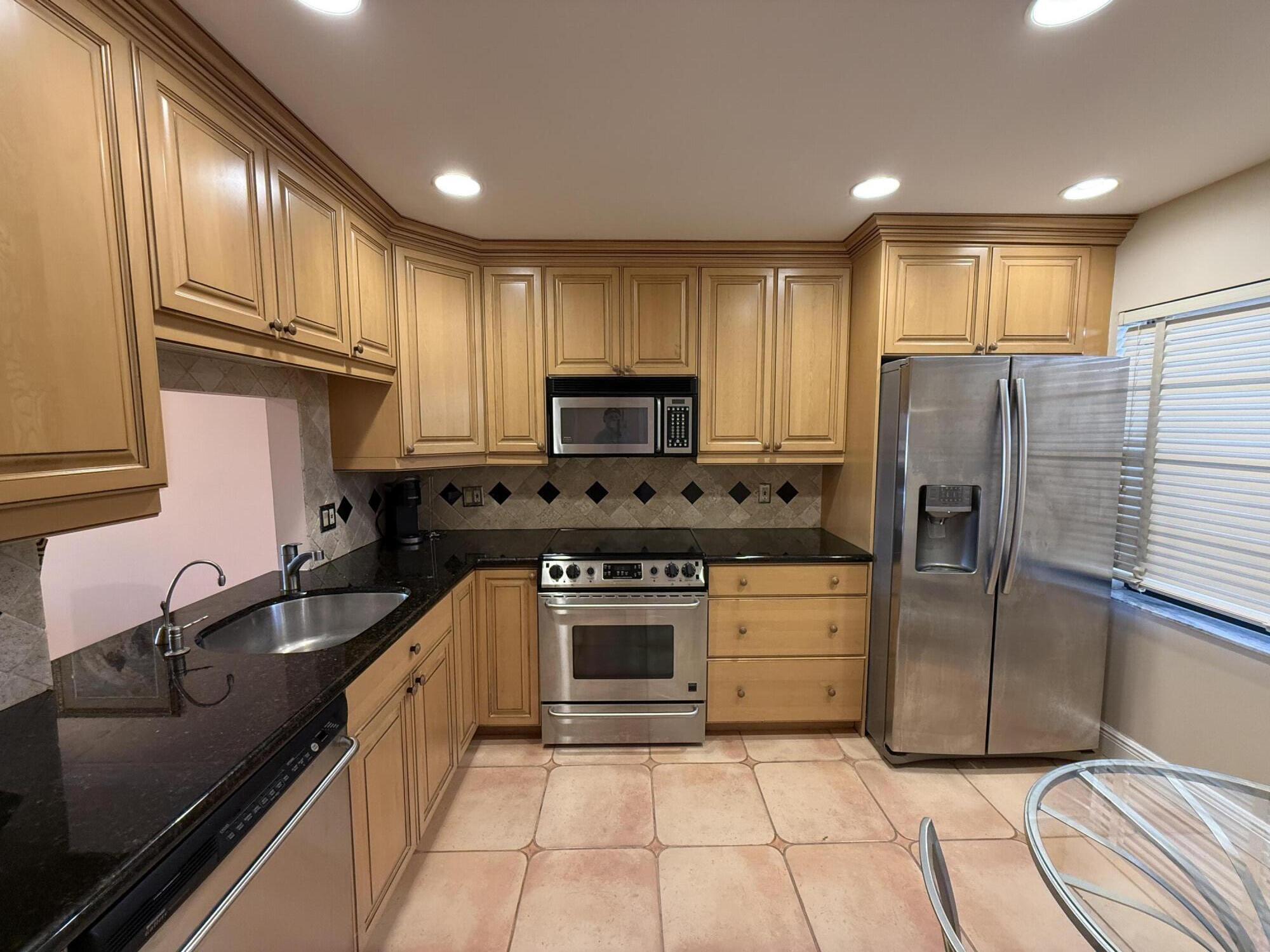 9261 Vista Del Lago Boca Raton, FL 33428 - Photo 8 of 51 IMG_2989