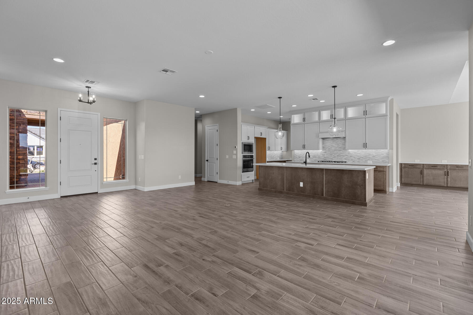 1021 Ridge Road Apache Junction, AZ 85120 - Photo 3 of 25 L441-HDR020