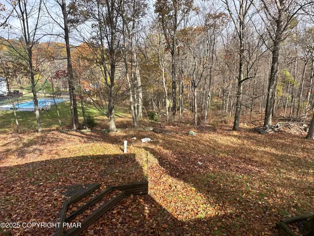 $325,000 | 3099 Highway 715, Henryville, PA 18332