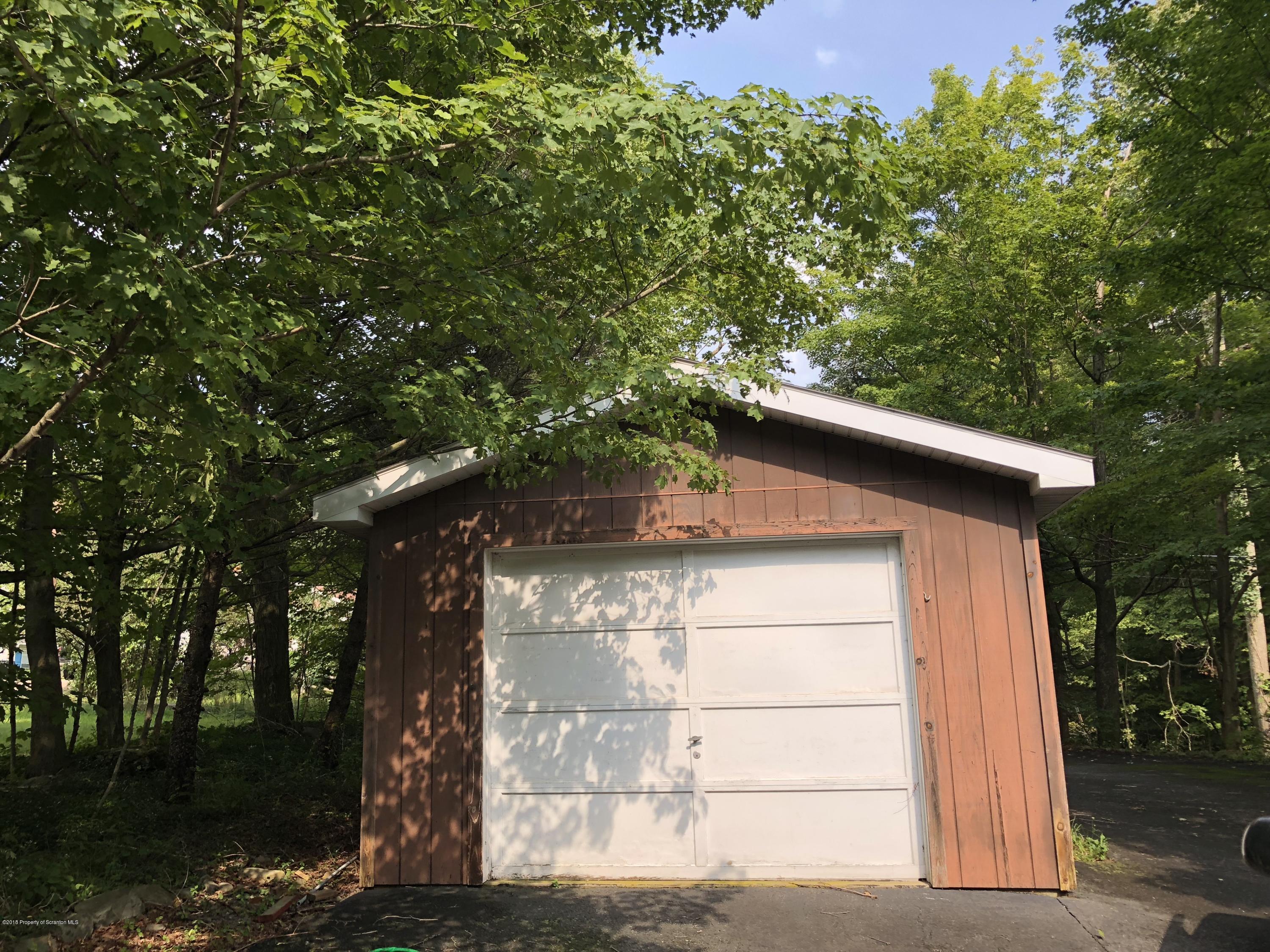 610 Mc Andrew Road Moscow, PA 18444 - Photo 21 of 24 Gallery Image 21