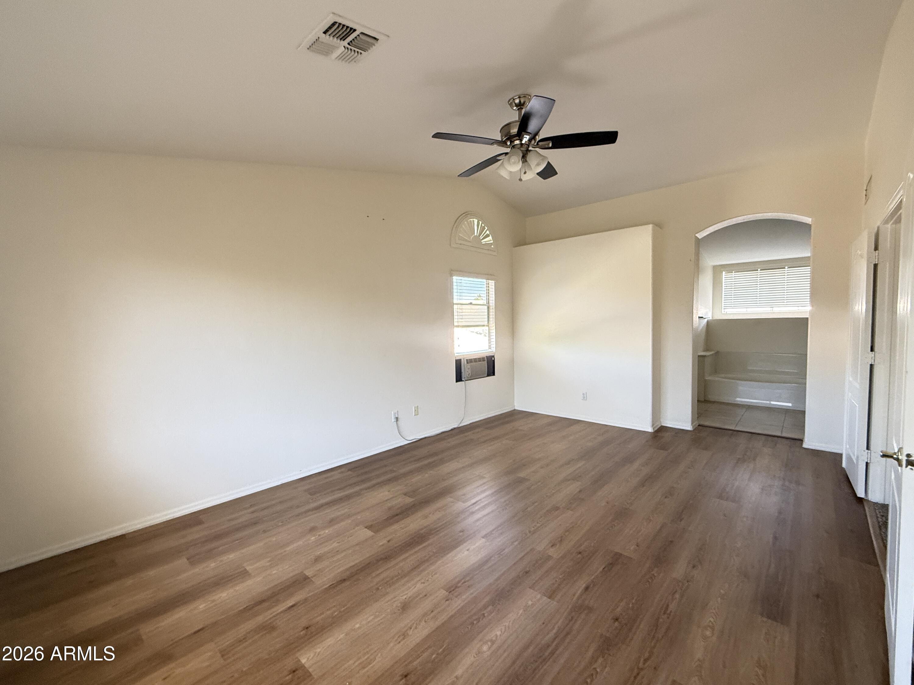 844 North Granite Street Gilbert, AZ 85234 - Photo 12 of 20 IMG_3005