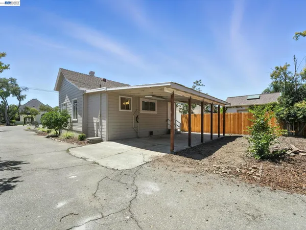 $899,000 | 772 McLeod Street, Livermore, CA 94550