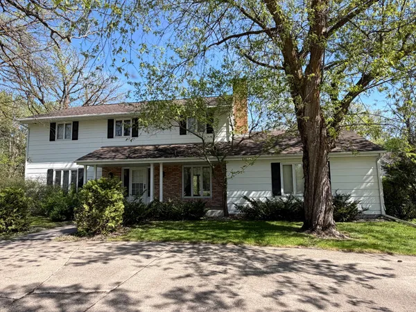 $515,000 | 814 11th Avenue Southeast, Roseau, MN 56751