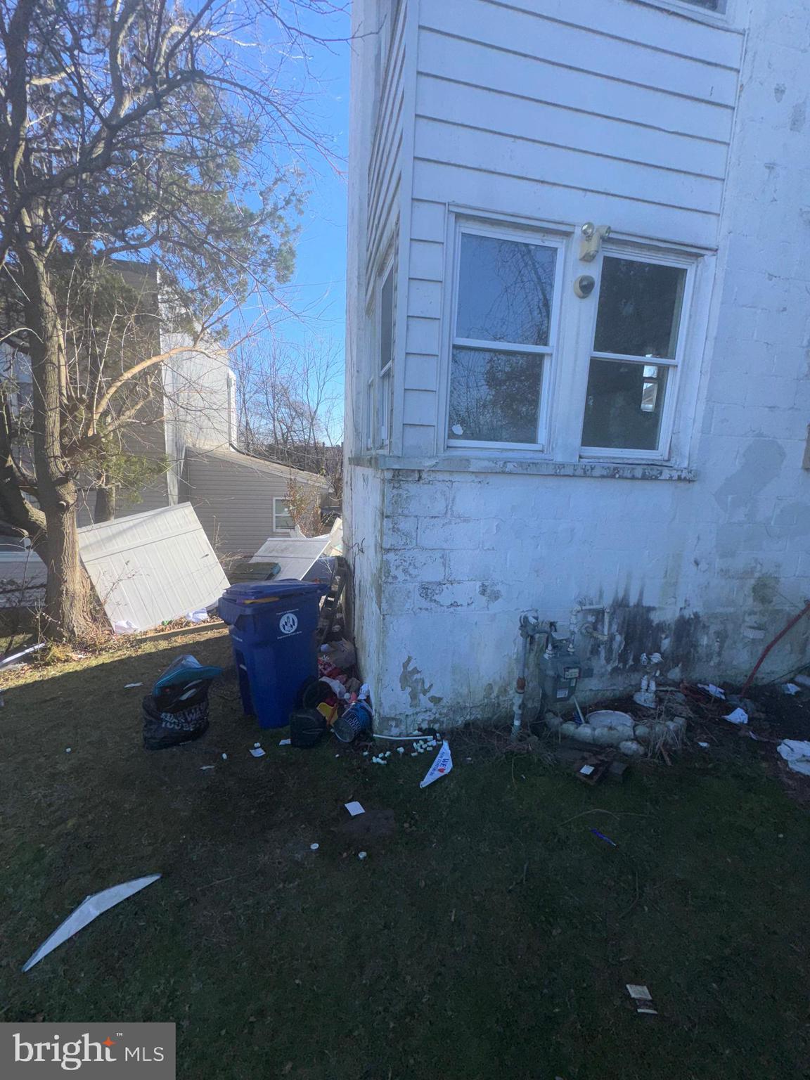 515 Cherry Hill Road Baltimore, MD 21225 - Photo 55 of 62 a view of house with backyard and garden