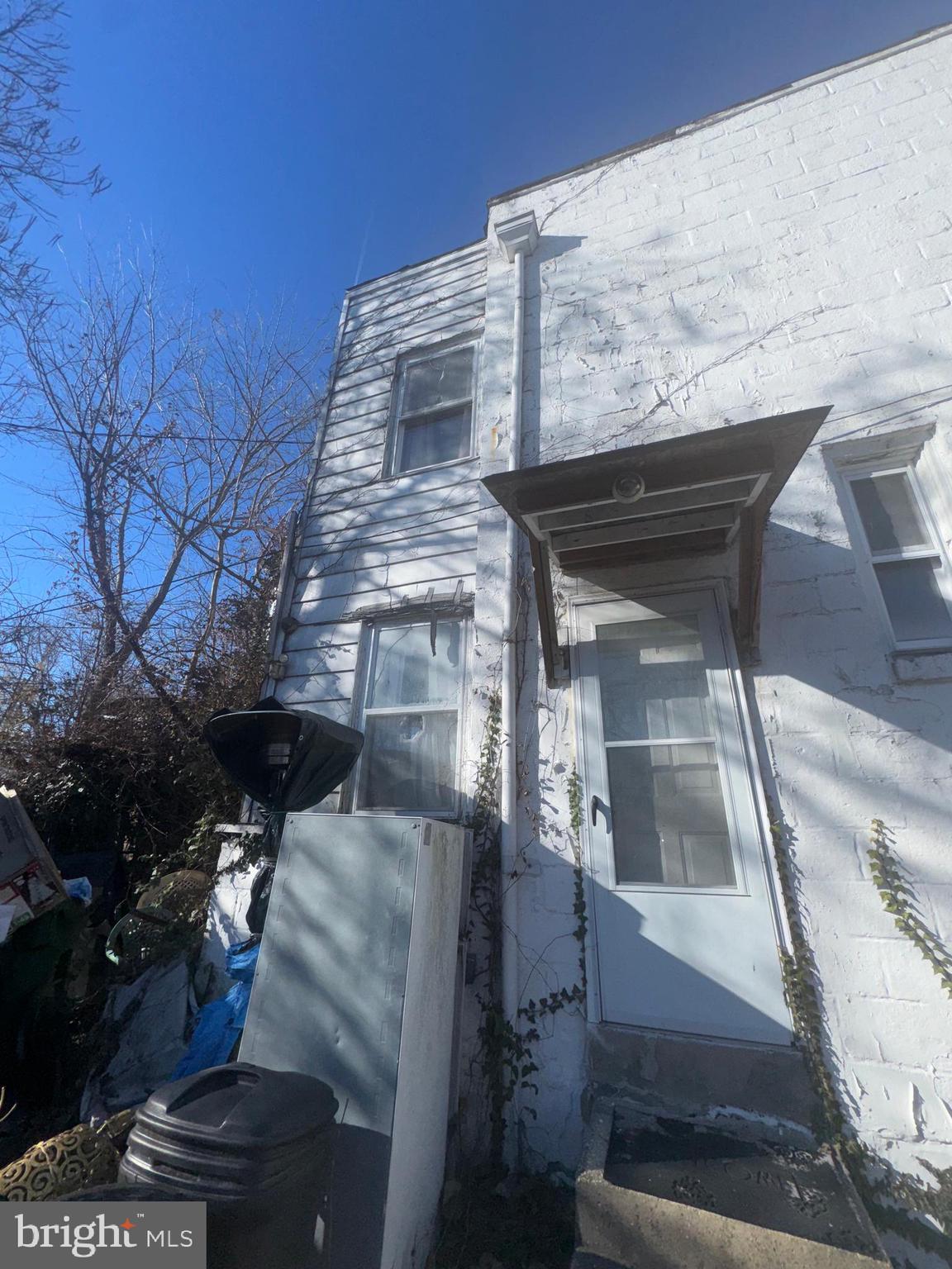 515 Cherry Hill Road Baltimore, MD 21225 - Photo 61 of 62 a view of entryway