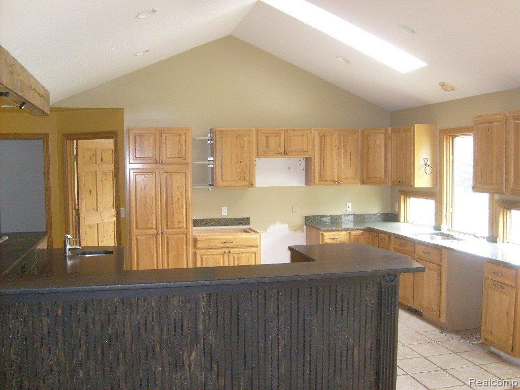 2251 Baldwin Road Lapeer, MI 48446 - Photo 2 of 6 kitchen