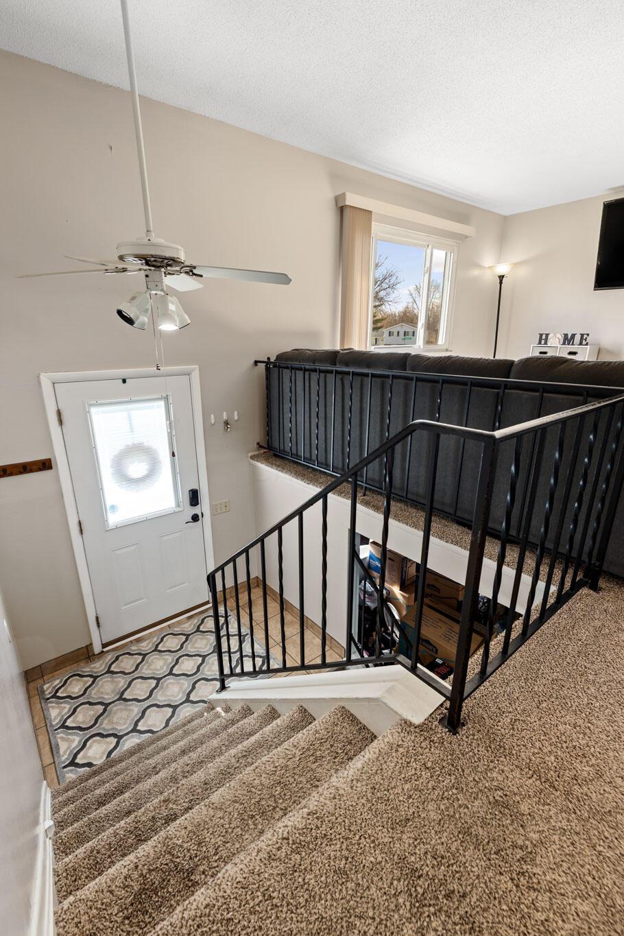 4561 Stonehedge Road Columbus, OH 43231 - Photo 7 of 42 2023-3-9 4561 Stonehedge Rd 16