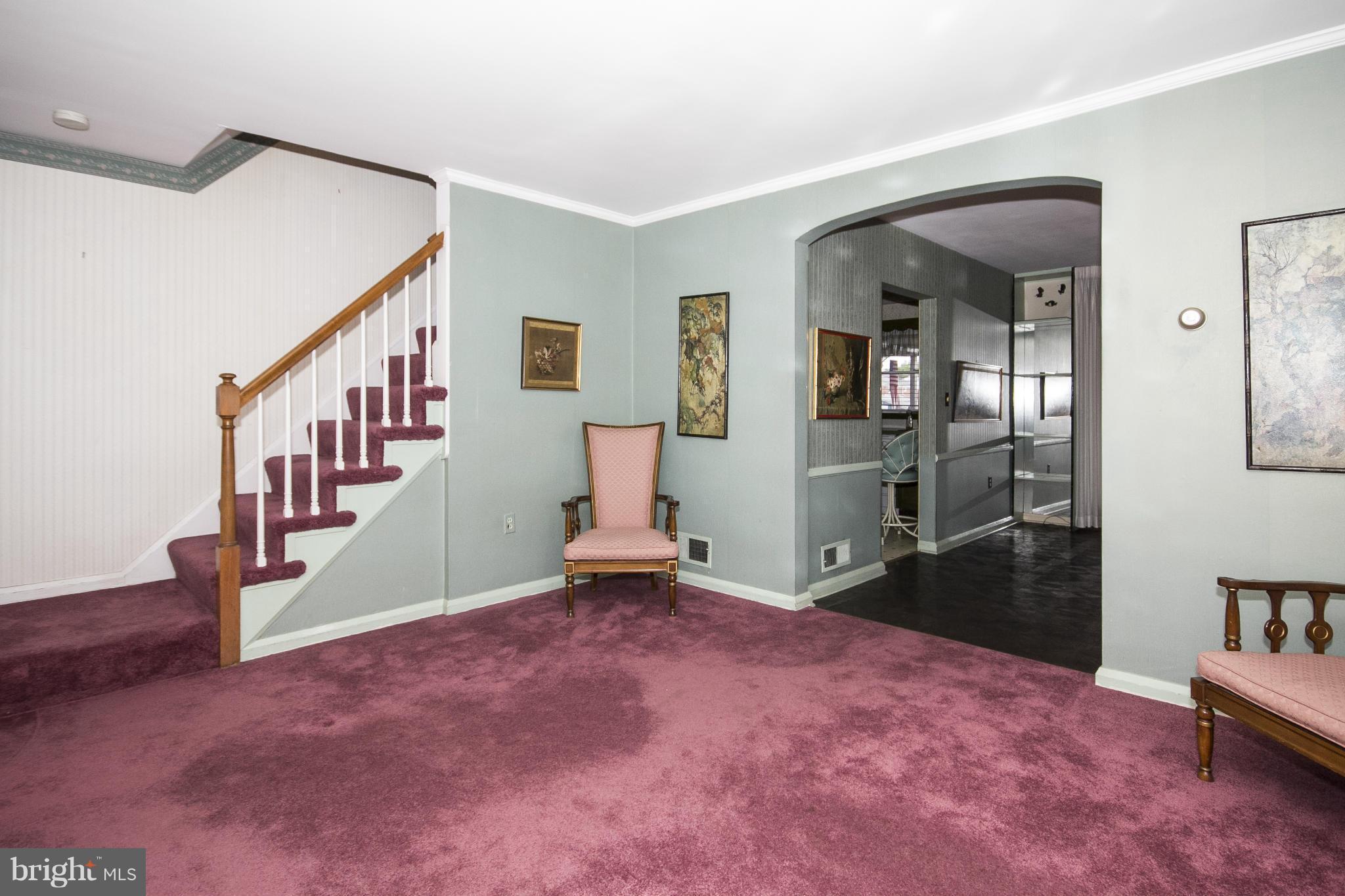 2701 Moorgate Road Baltimore, MD 21222 - Photo 3 of 28 Living Room