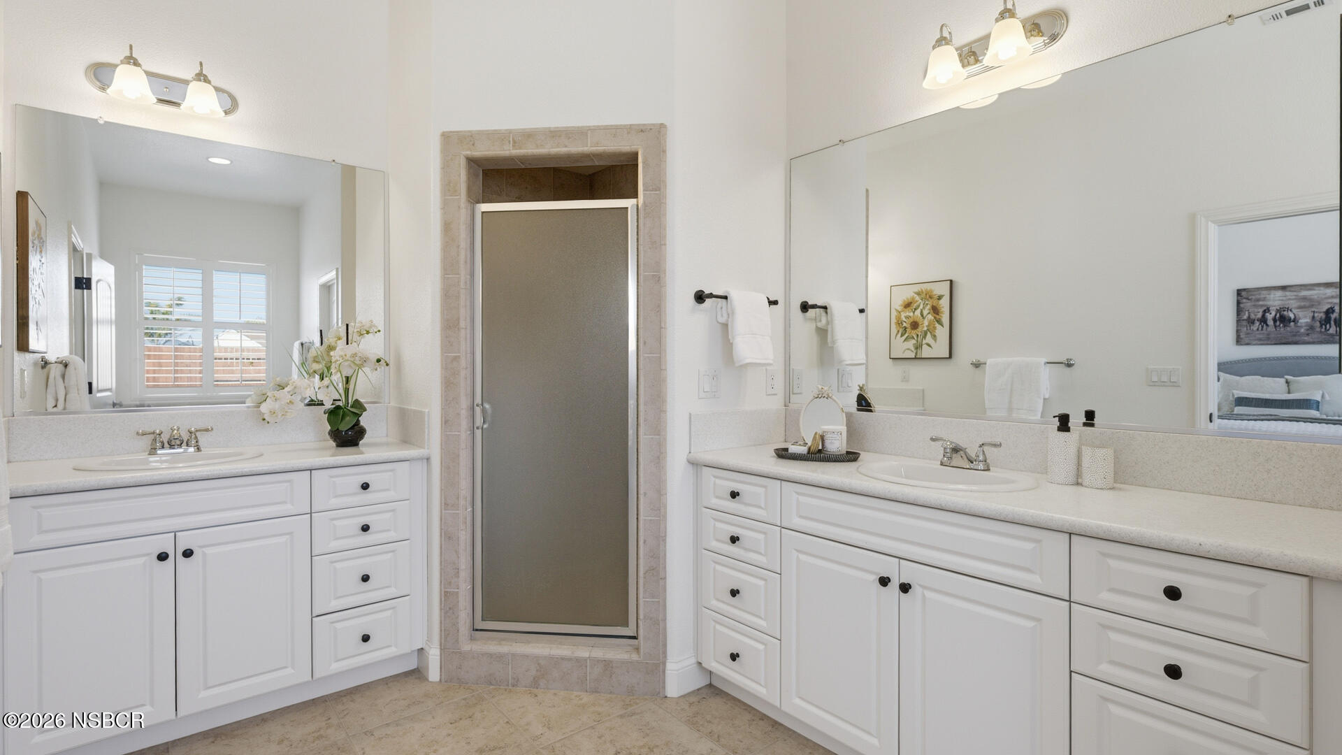 755 Moonglow Road Lompoc, CA 93436 - Photo 28 of 35 Primary Ensuite Bathroom