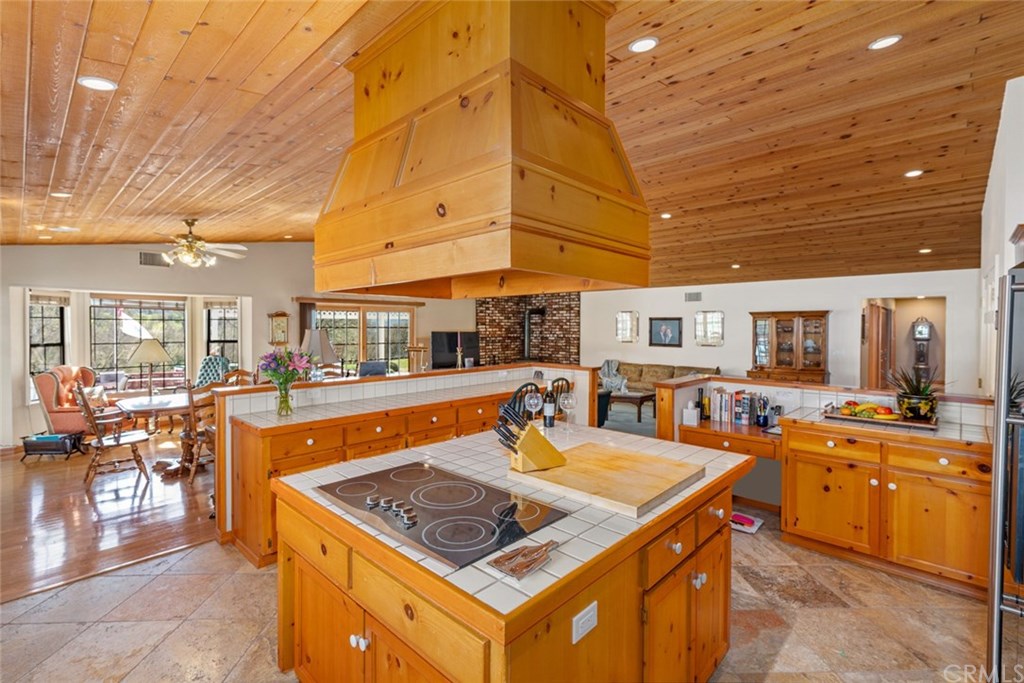 9420 Windmill Road Paso Robles, CA 93446 - Photo 11 of 28