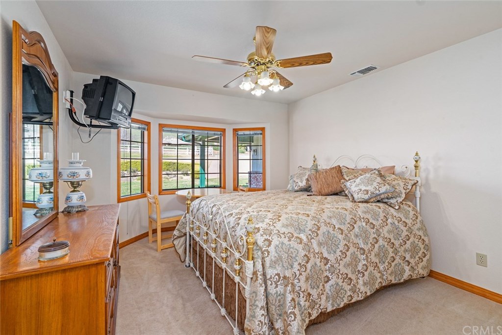 9420 Windmill Road Paso Robles, CA 93446 - Photo 20 of 28