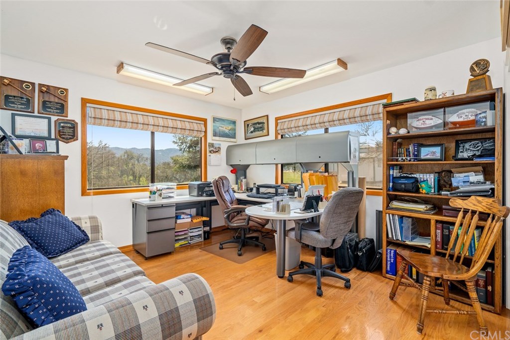 9420 Windmill Road Paso Robles, CA 93446 - Photo 21 of 28