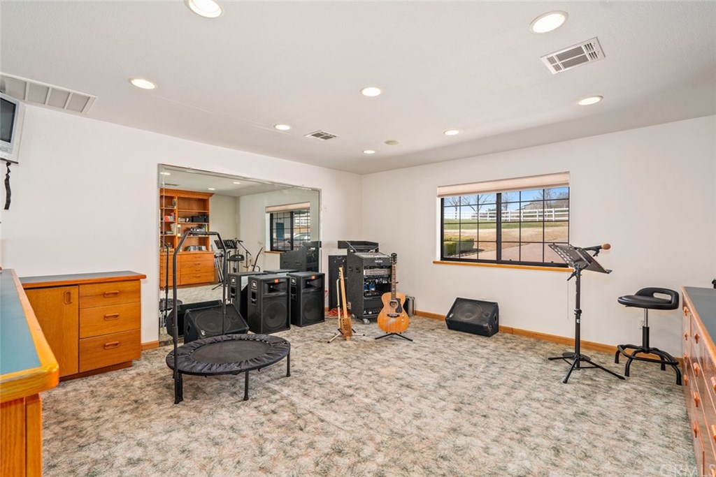 9420 Windmill Road Paso Robles, CA 93446 - Photo 22 of 28