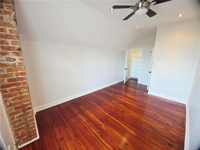 $2,400 | 1002 Third Street, Unit 2, New Orleans, LA 70130