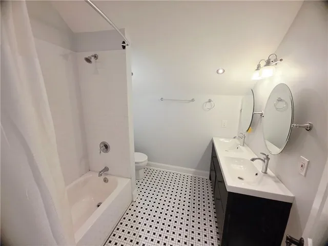 $2,400 | 1002 Third Street, Unit 2, New Orleans, LA 70130