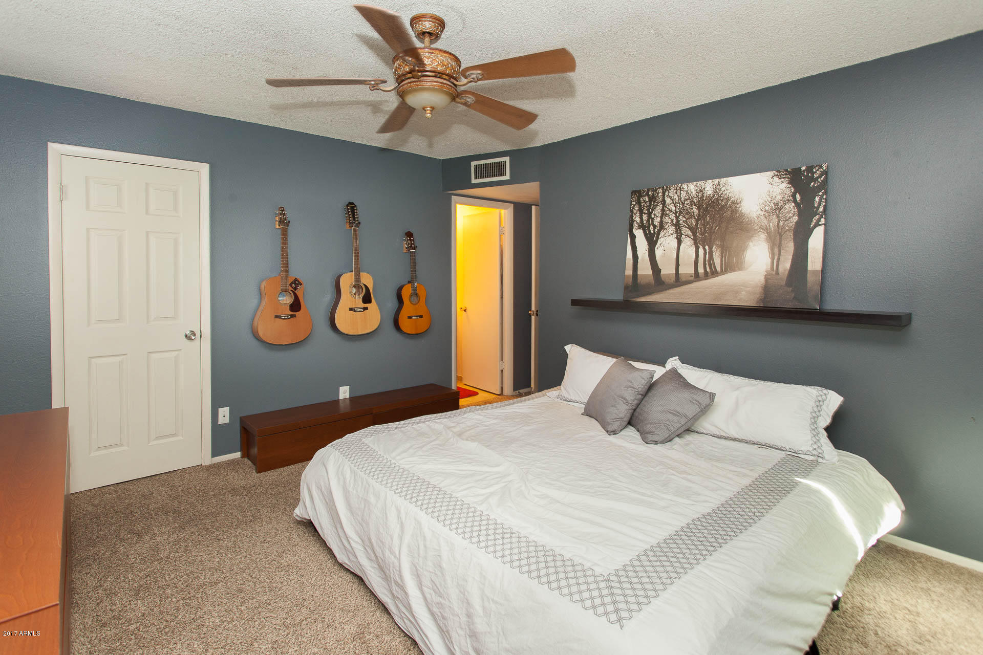 1079 East Carson Drive Tempe, AZ 85282 - Photo 6 of 18 Spacious Master