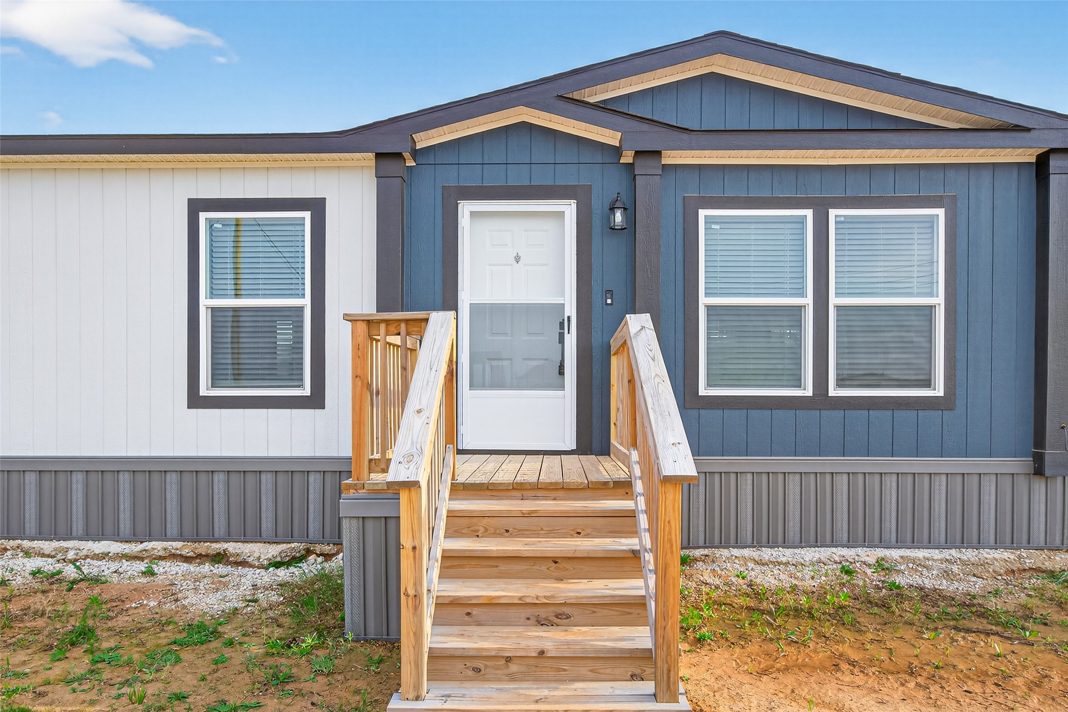 1218 Longleaf Pne Street Huffman, TX 77336 - Photo 27 of 29 Close-up view of the exterior finishes, highlighting the quality of materials and clean design of the façade.
