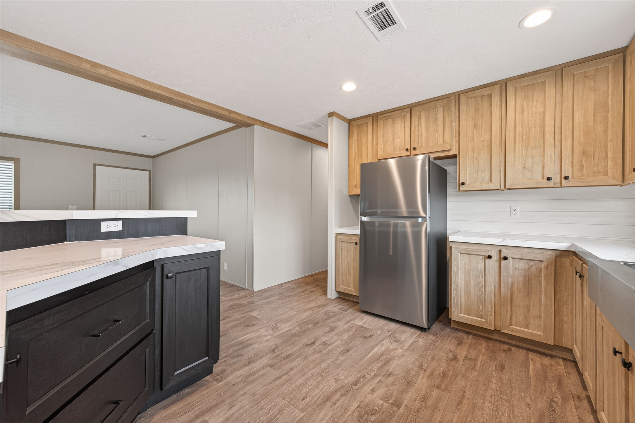 1218 Longleaf Pne Street Huffman, TX 77336 - Photo 3 of 29 Close-up views showcasing the appliances and finishes, emphasizing quality and functionality.