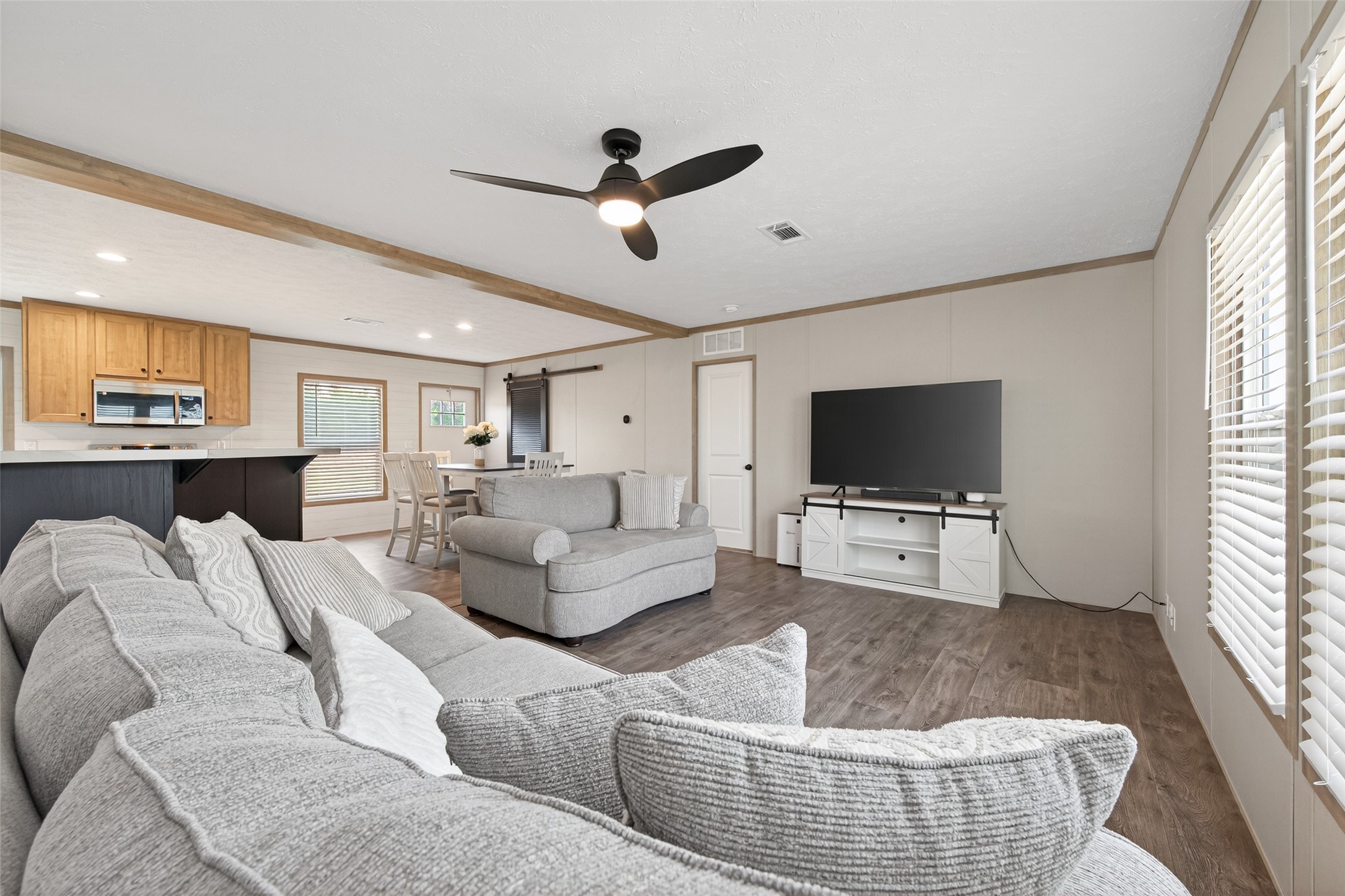 1218 Longleaf Pne Street Huffman, TX 77336 - Photo 7 of 29 Additional angle highlighting the size and natural light of the living space