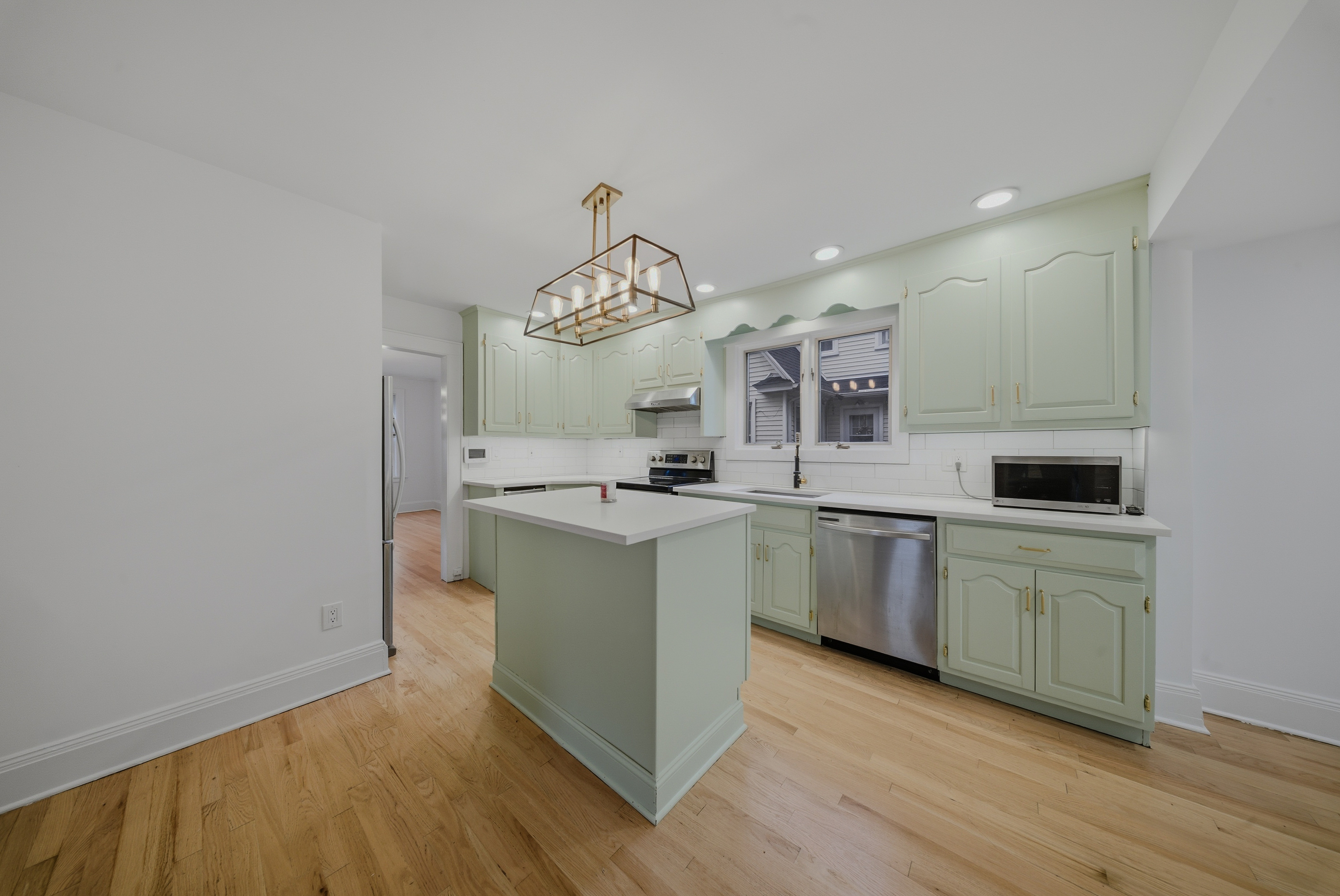 1275 Capitol Avenue Bridgeport, CT 06606 - Photo 12 of 40